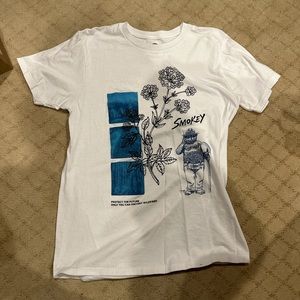 Y2K Smokey the bear t shirt
